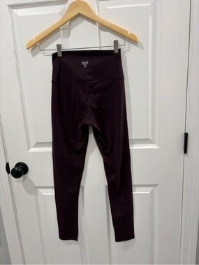 TNA Women's High-Rise Leggings in Deep Plum